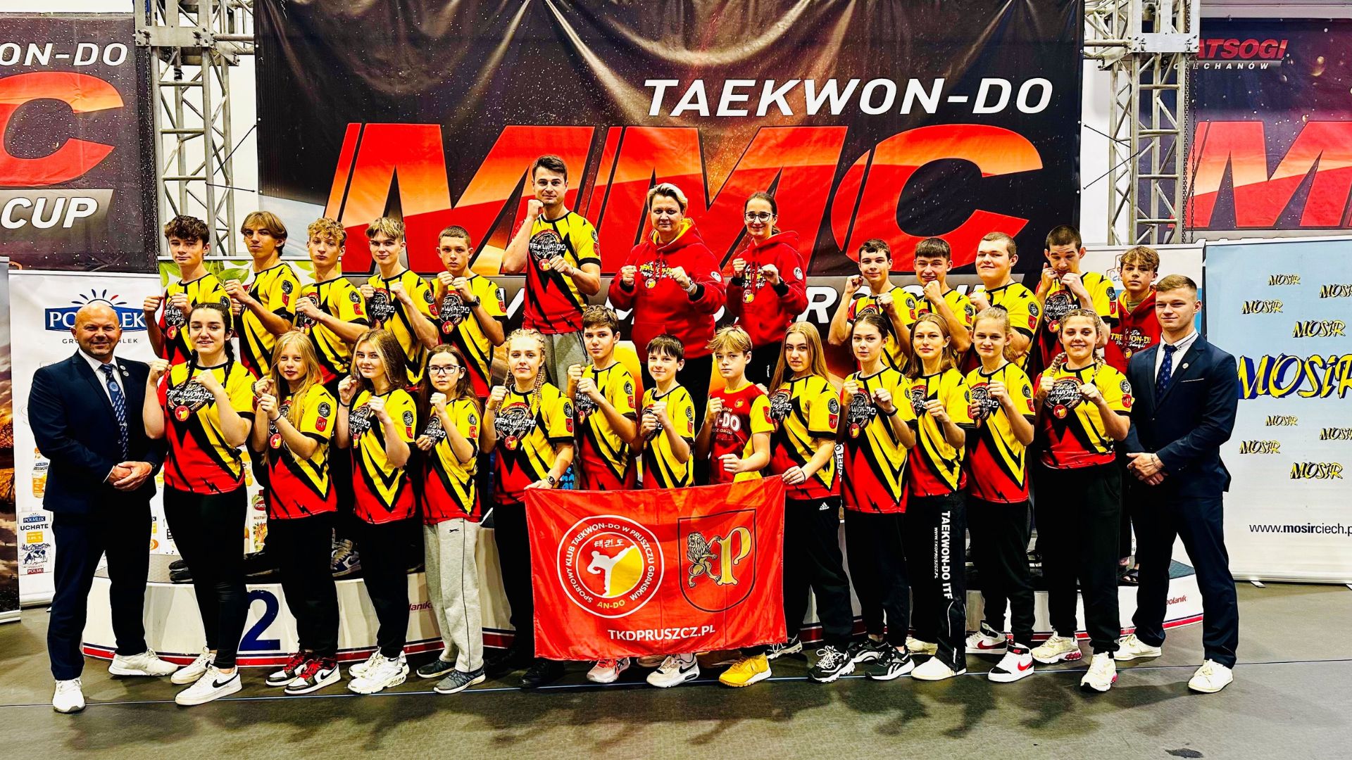 Pruszczański klub Taekwon-do przywiózł 13 medali z Ciechanowa
