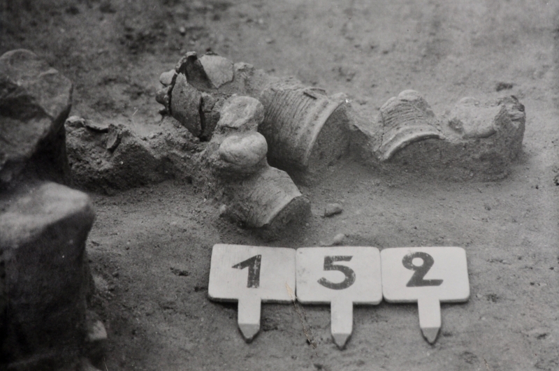 Grób z wczesnej epoki brązu ok. 1700 p.n.e., badania 1967 r. (fot. Muzeum Archeologiczne w Gdańsku)