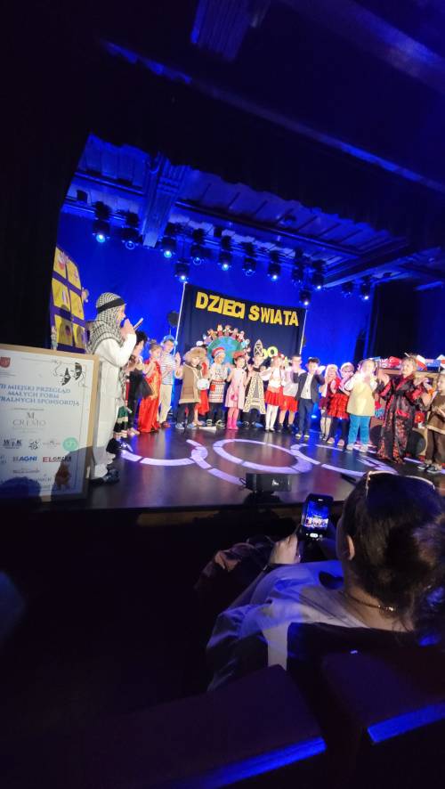 Zdjęcie przedstawia VII Przegląd Małych Form Teatralnych wśród przedszkolaków z Pruszcza Gdańskiego.