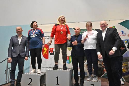 Uczestnicy na podium - kobiety.