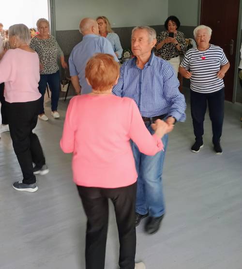 Seniorzy na parkiecie