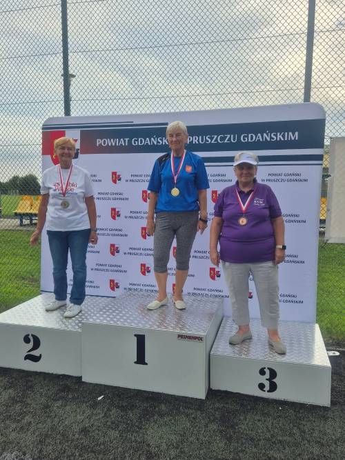 Seniorzy na podium.