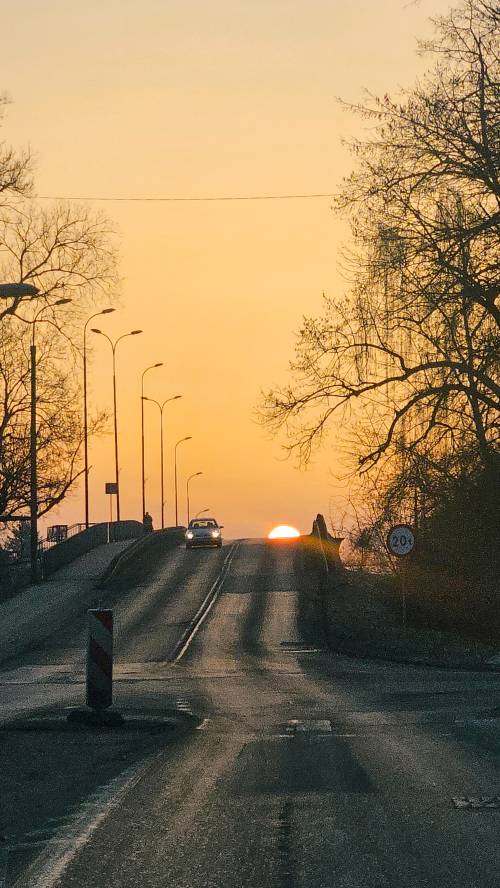 Wiadukt o zachodzie słońca
