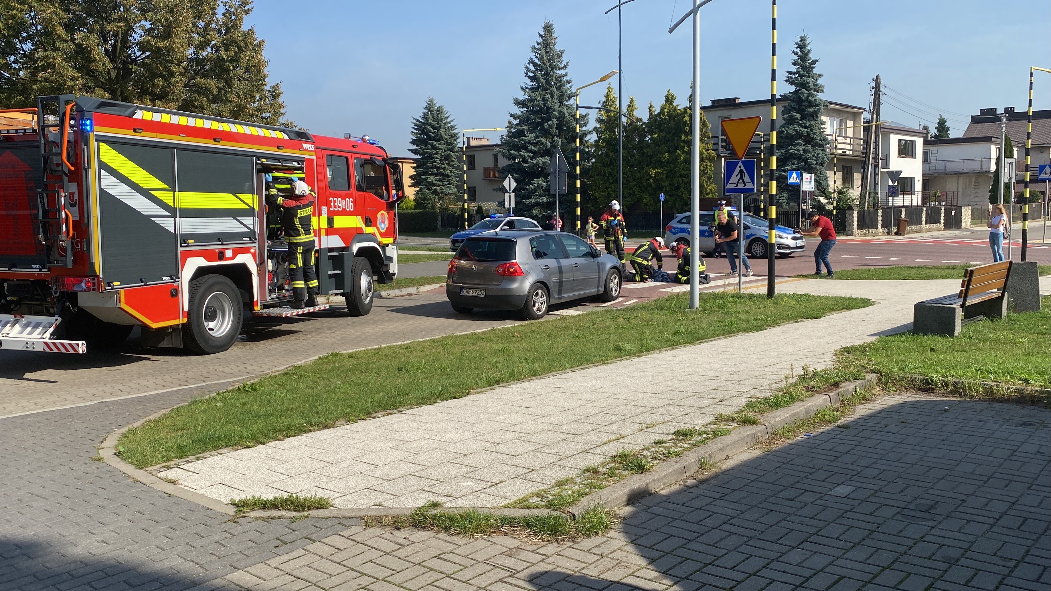 aktualność: Zaskoczenie na planie filmu „Bezpiecznie z Lwem Pruszkiem” – emocje i interwencja służb ratunkowych w centrum miasta