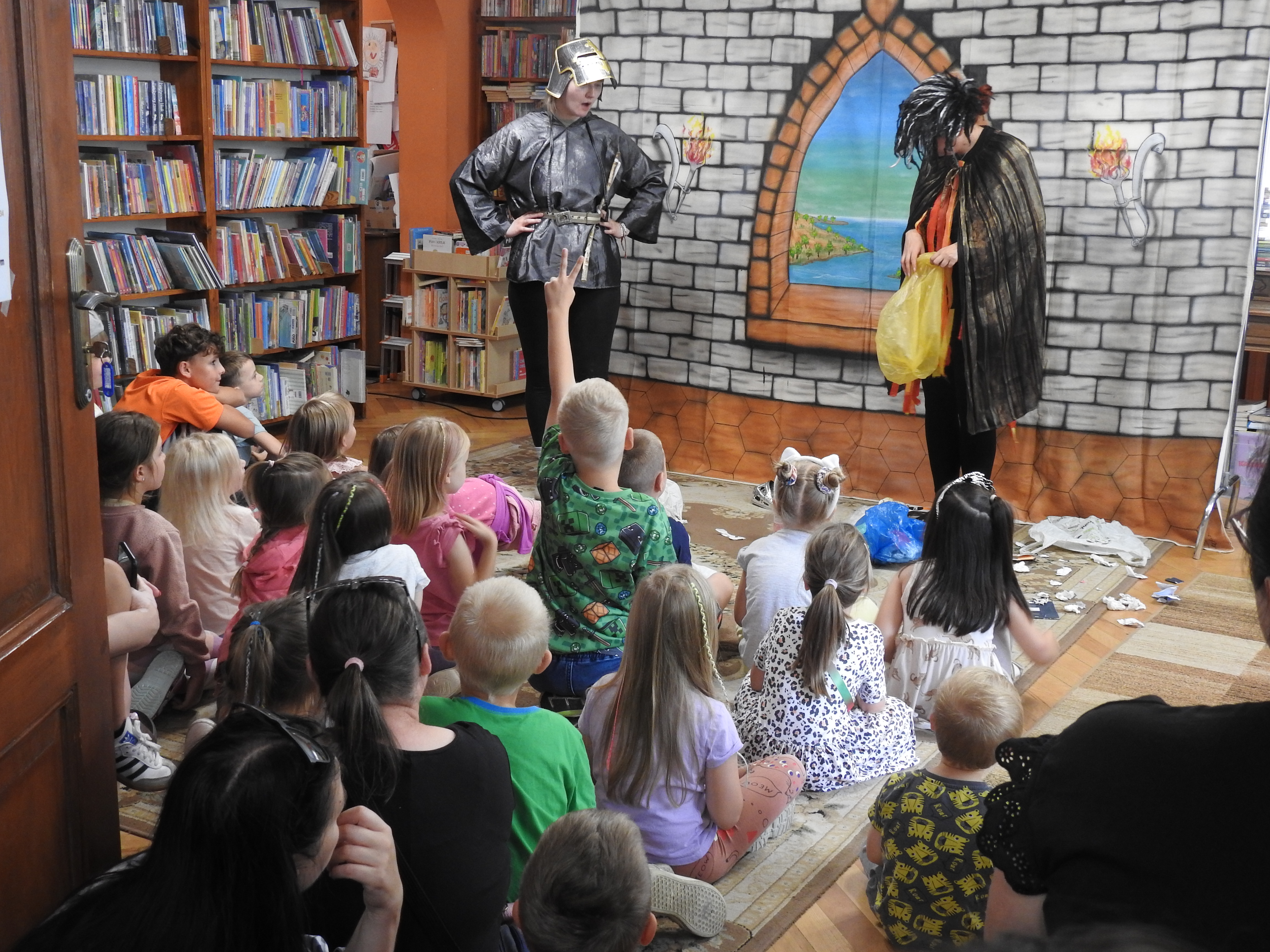 aktualność: O higienie i ekologii – wartościowe przedstawienie w Powiatowej i Miejskiej Bibliotece Publicznej w Pruszczu Gdańskim