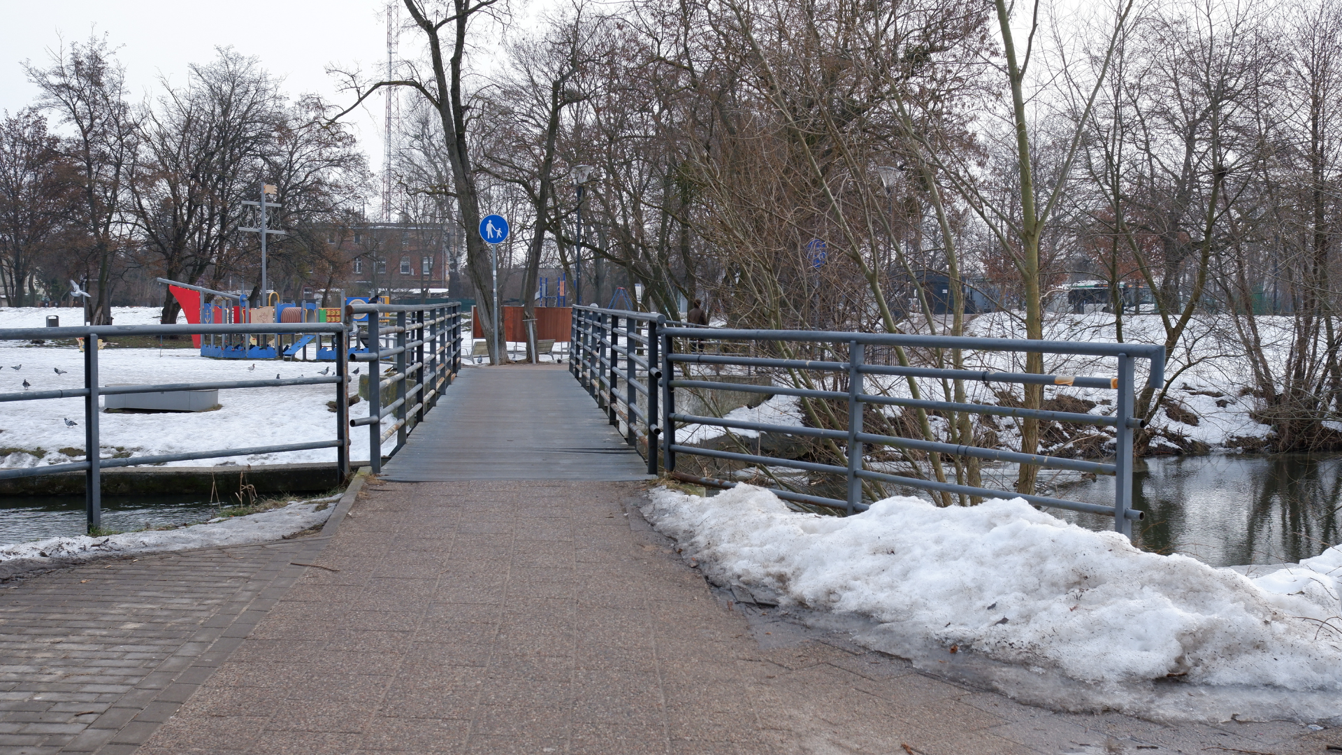 aktualność: Komunikat dla mieszkańców.  Czasowe zamknięcie mostku przy plaży miejskiej