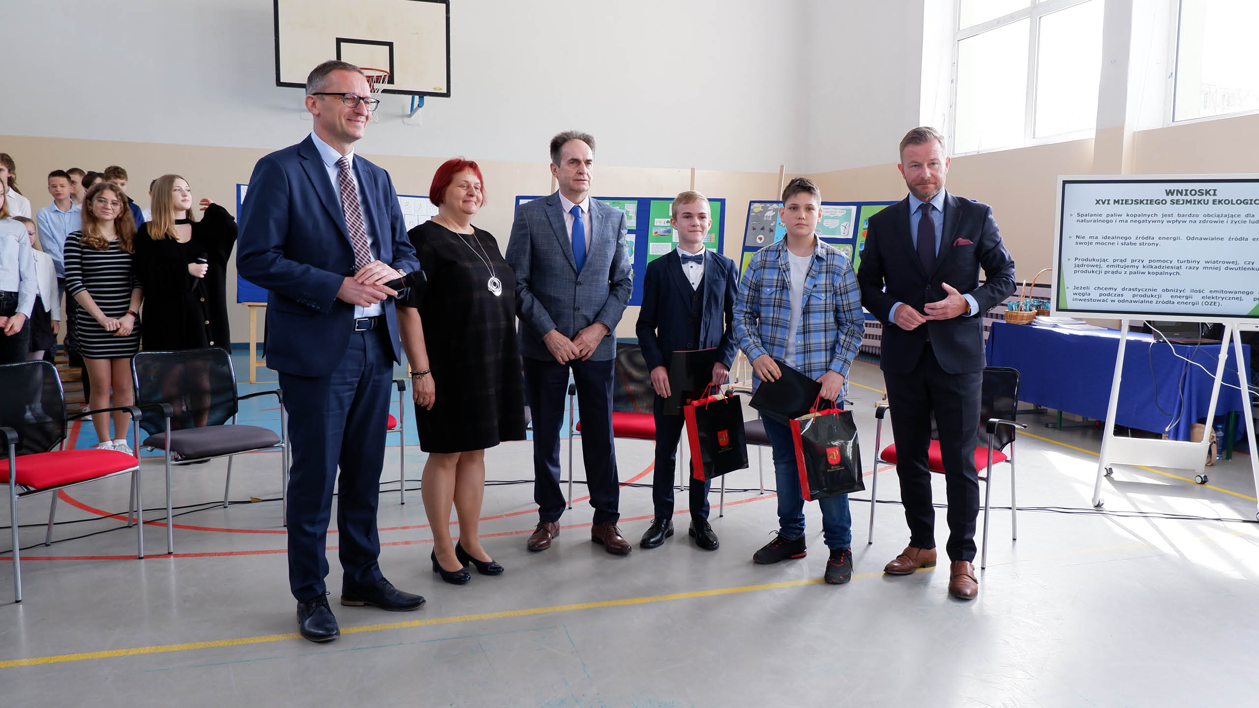 Uczniowie z Pruszcza Gdańskiego pomogli uratować życie przechodniowi