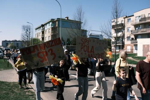 zdjęcie przedstawia aktywności podczas Pól Nadziei w Pruszczu Gdańskim organizowanych 22 i 23 kwietnia 2023 roku